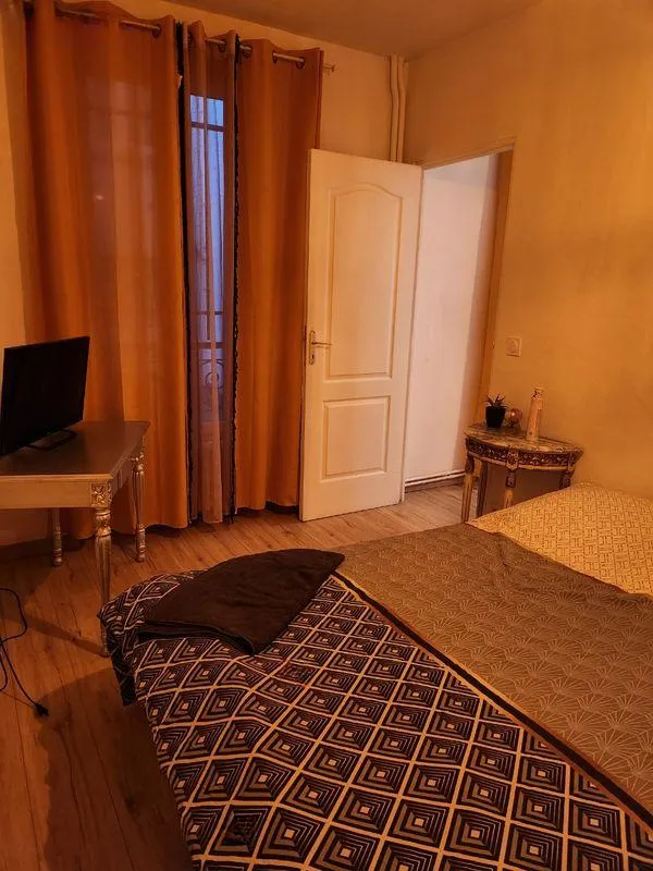 Location Aubervilliers Appartement 6a01ad25db1f