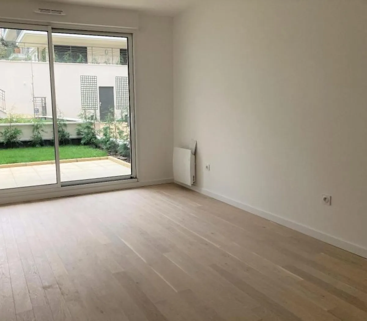 Location Vanves Appartement 6a01e989b300