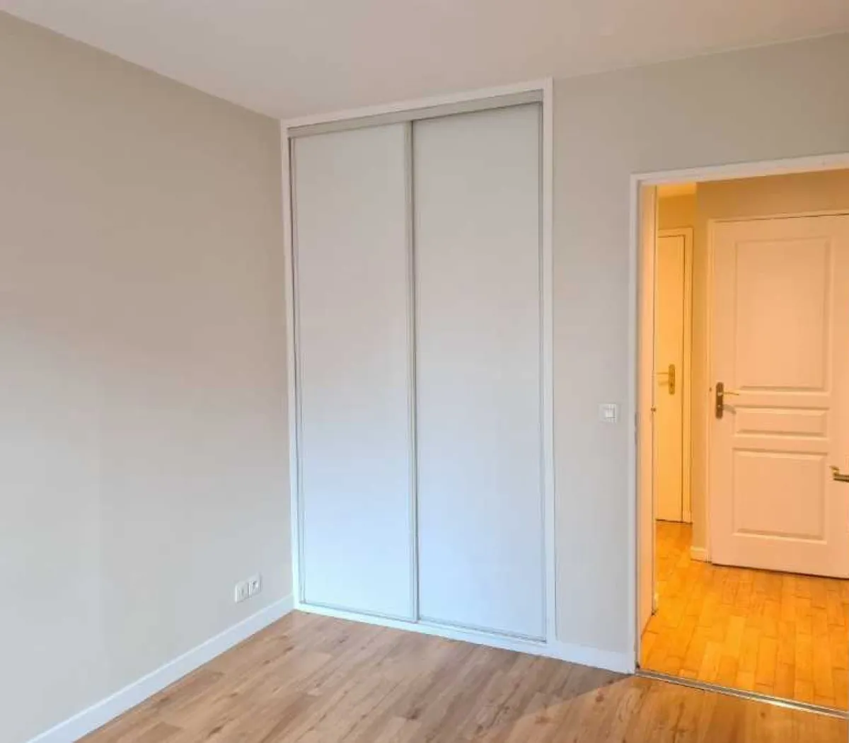 Location Châtillon Appartement 6a024ef821d3