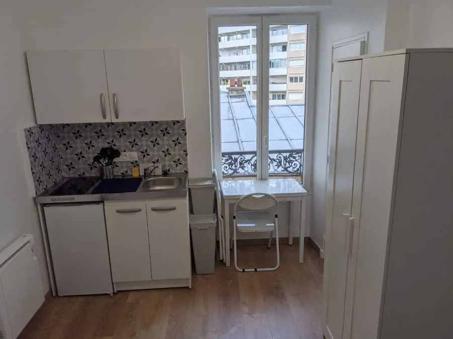 Location Paris Appartement 6a0264f1b91f