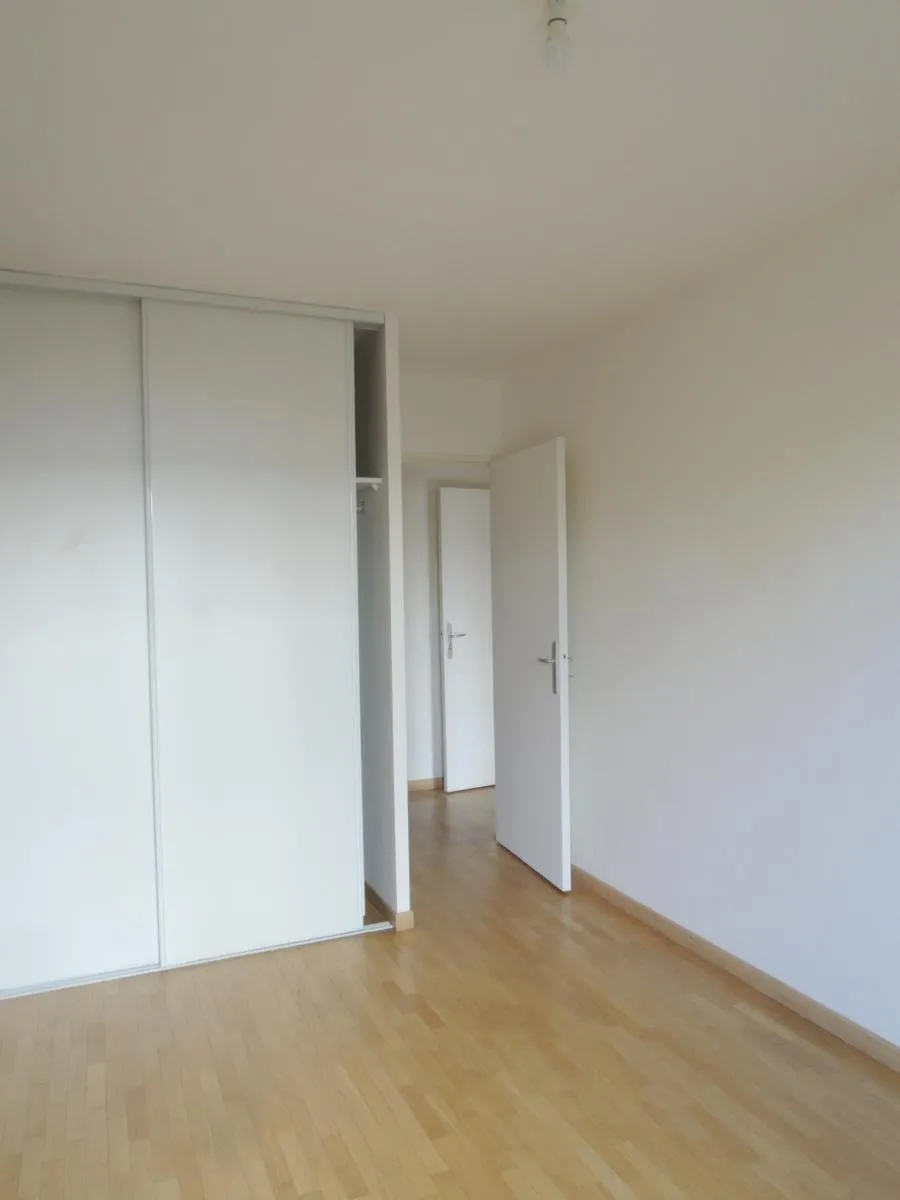 Location Issy-les-Moulineaux Appartement 6a027e59bd0a