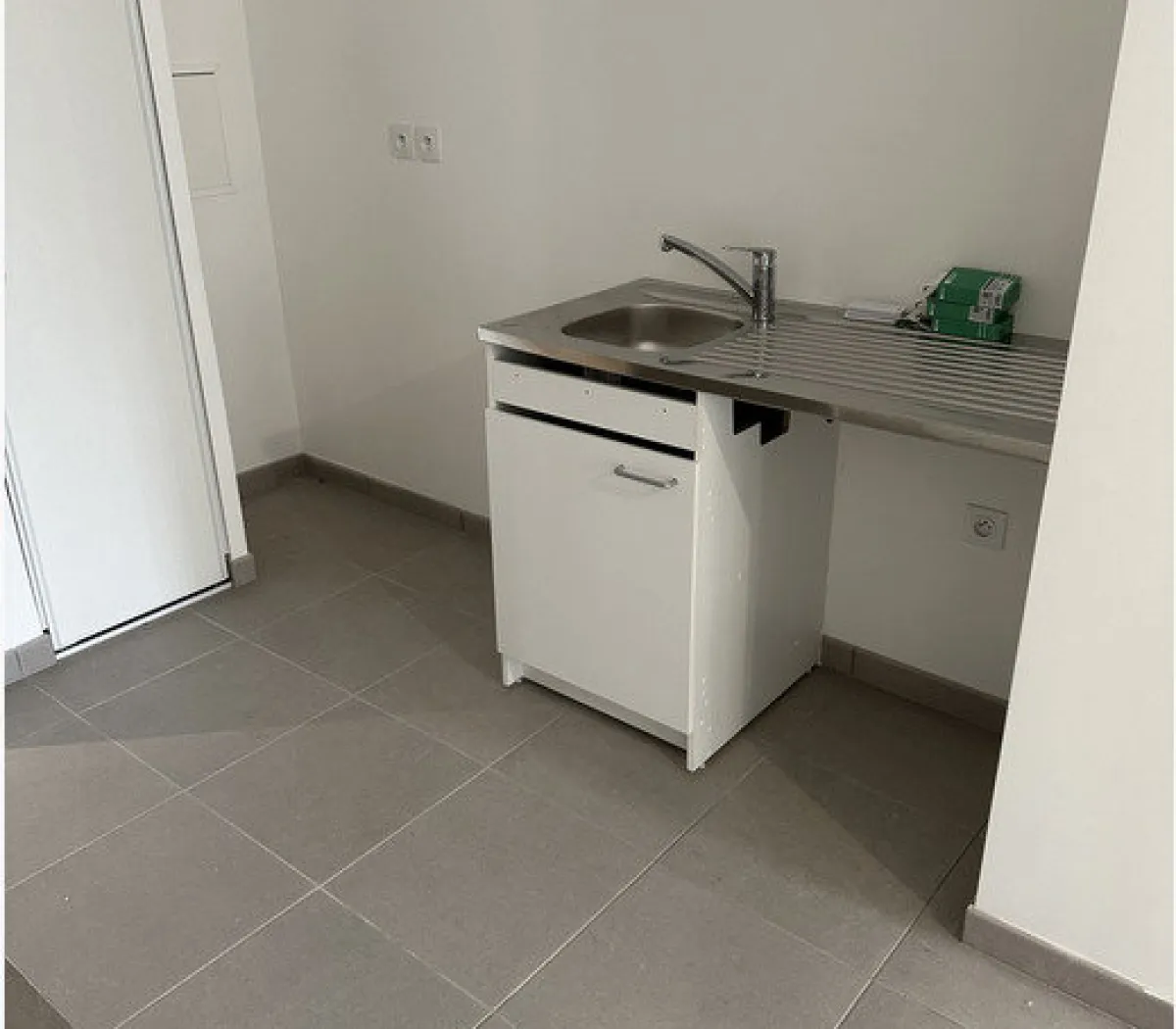 Location Le Pré-Saint-Gervais Appartement 6a02e5504e06