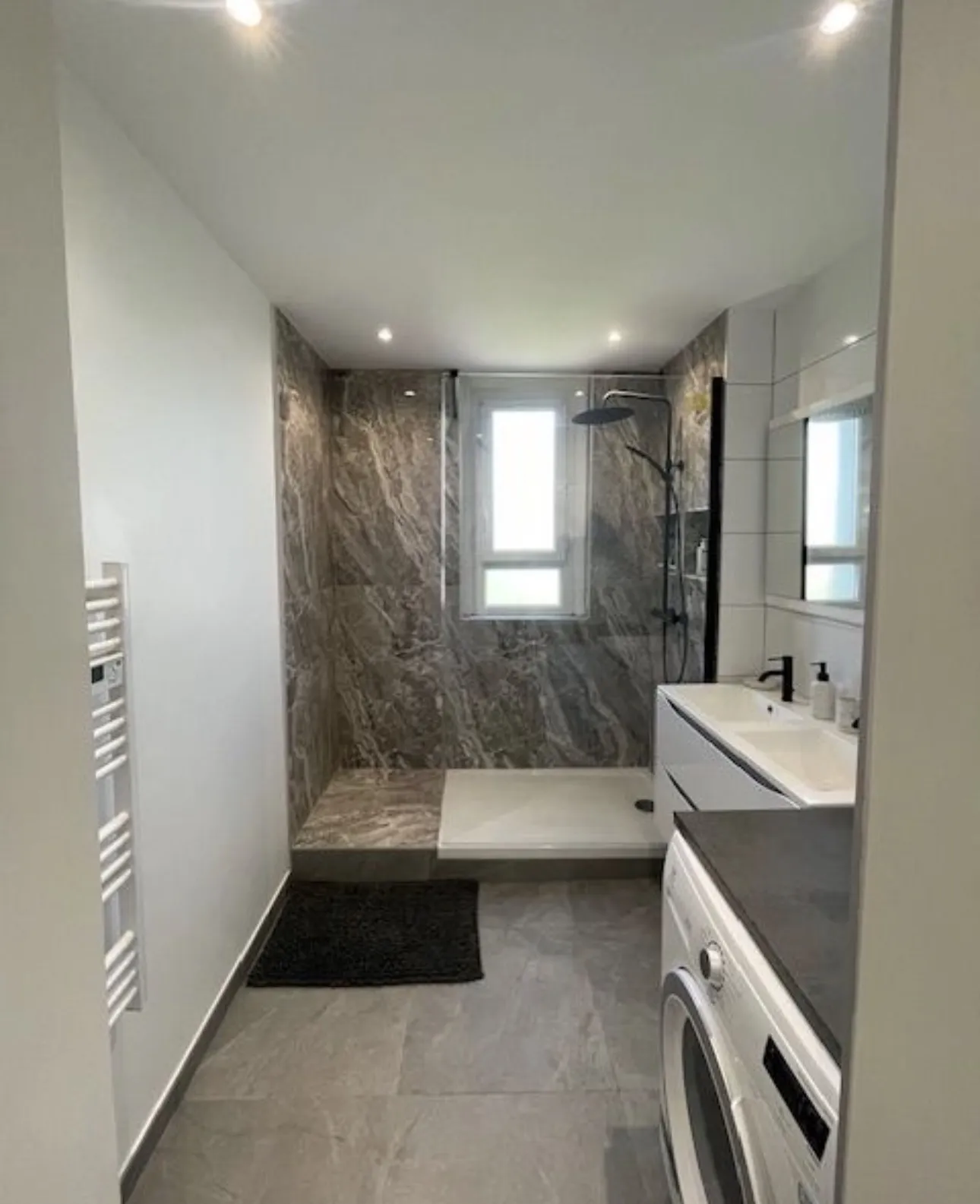 Location Vaulx-en-Velin Appartement 6a032f752f95