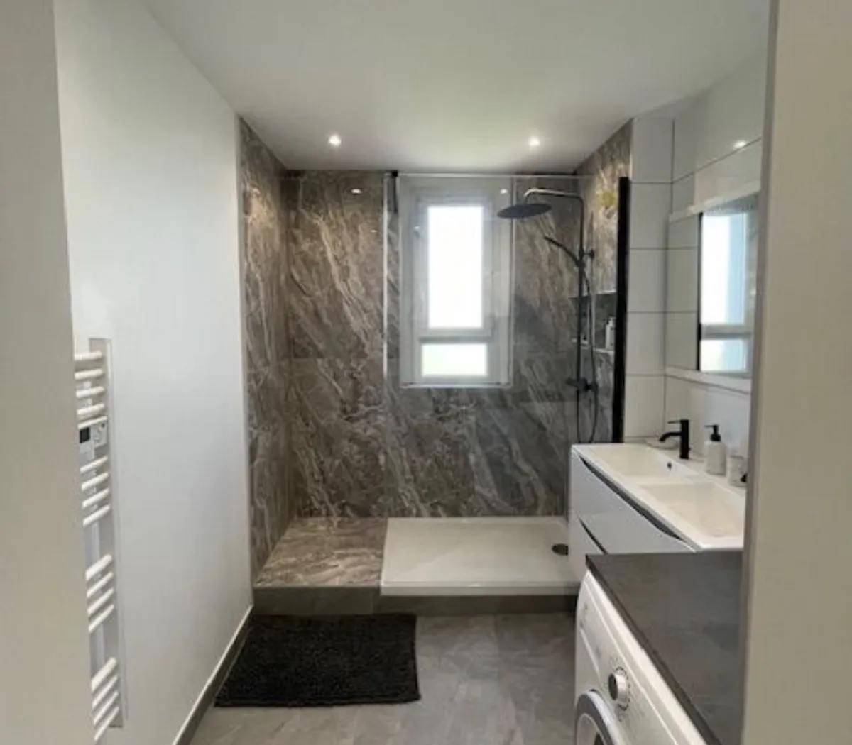 Location Vaulx-en-Velin Appartement 6a032f752f95