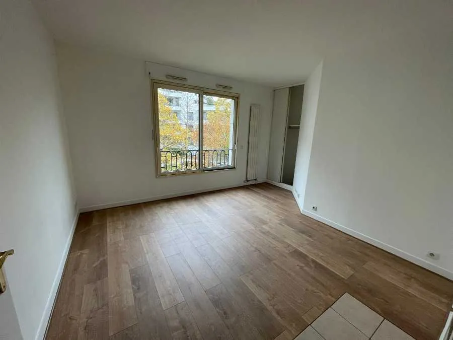 Location Levallois-Perret Appartement 6a034bb3789d