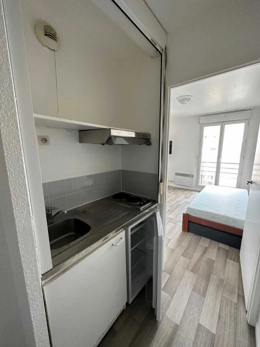 Location Paris Appartement 6a0351f66d8d