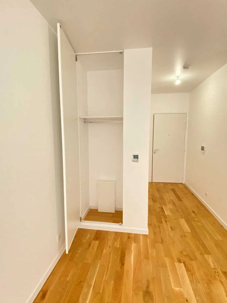Location Paris Appartement 6a0429f127f4