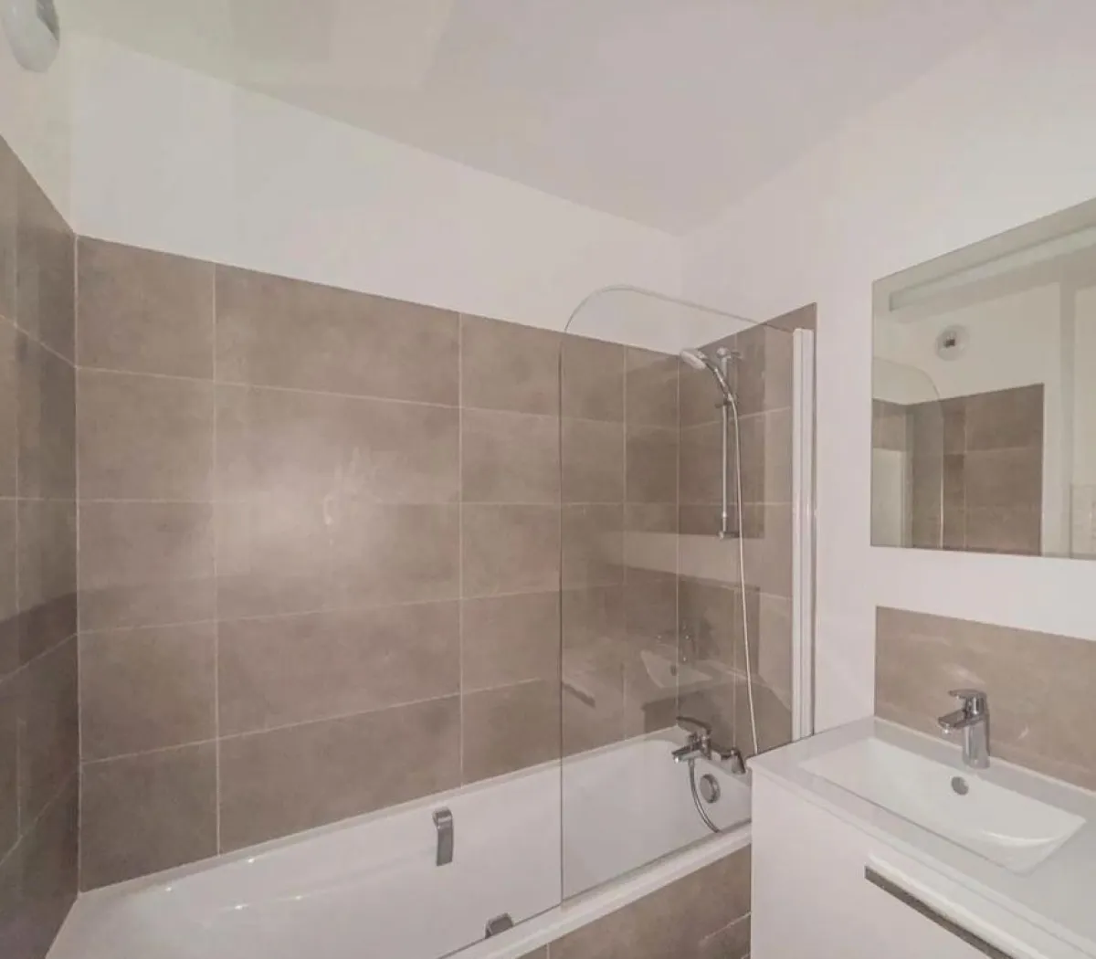 Location Paris Appartement 6a04425bd220