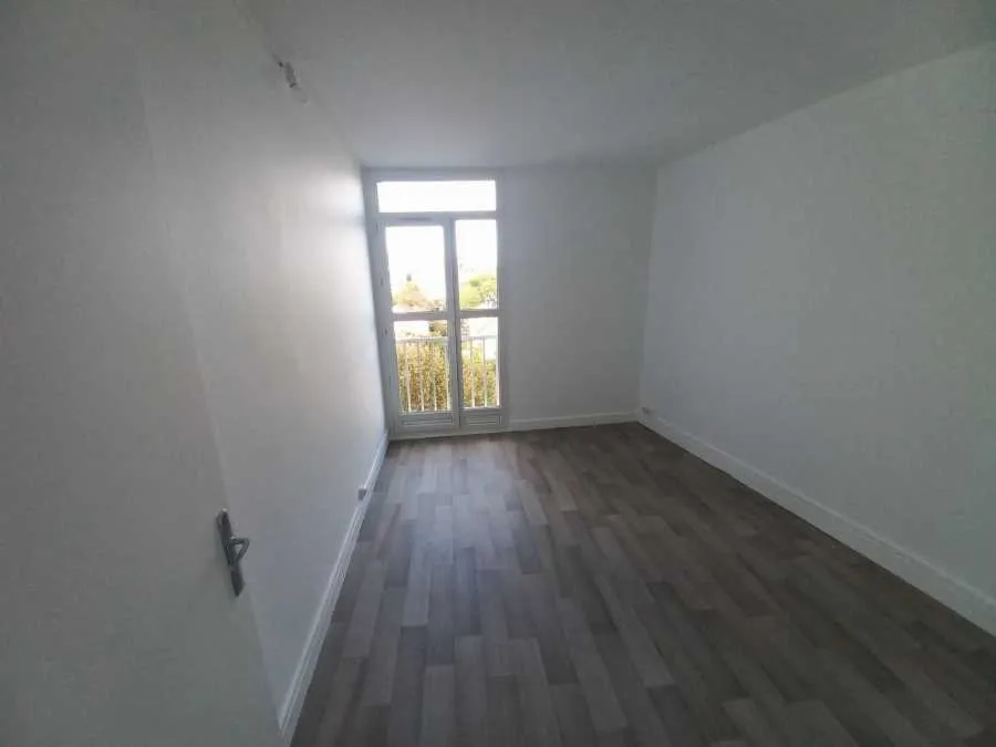 Location Montreuil Appartement 6a0a38f9d902