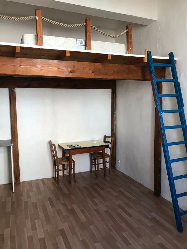 Location Aix-en-Provence Appartement 6a0af80c9712