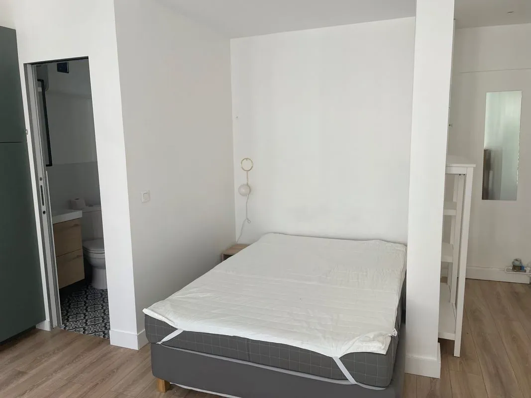 Location Levallois-Perret Appartement 6a0afa31d805