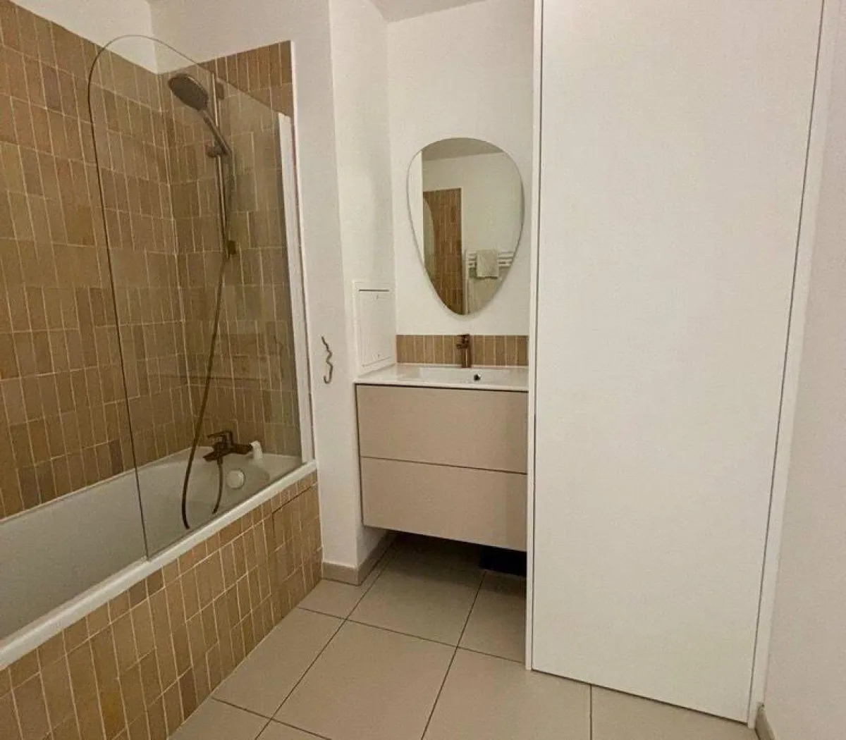 Location Clichy Appartement 6a0b13506bc7