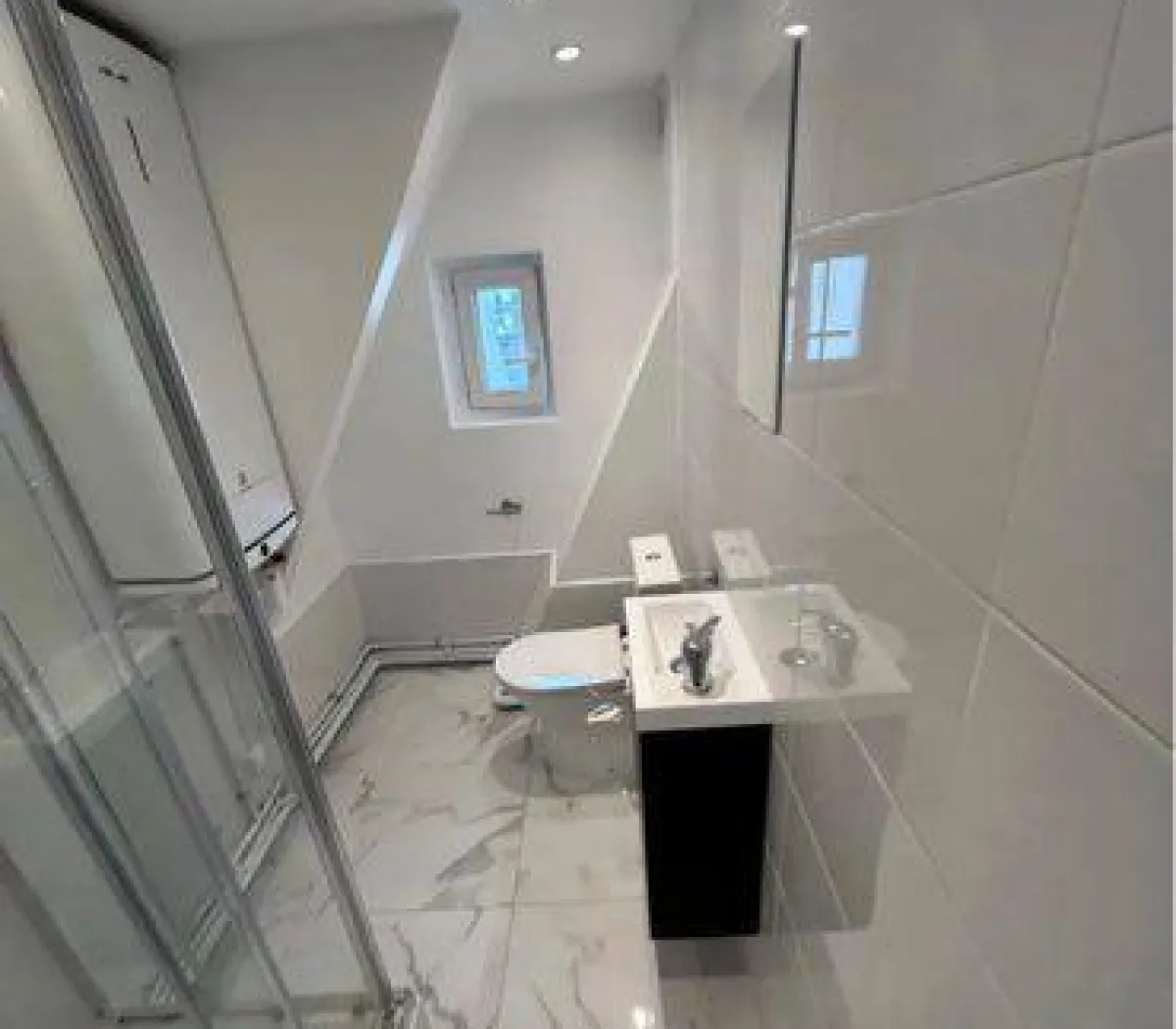 Location Neuilly-sur-Seine Appartement 6a0c1abc65a5