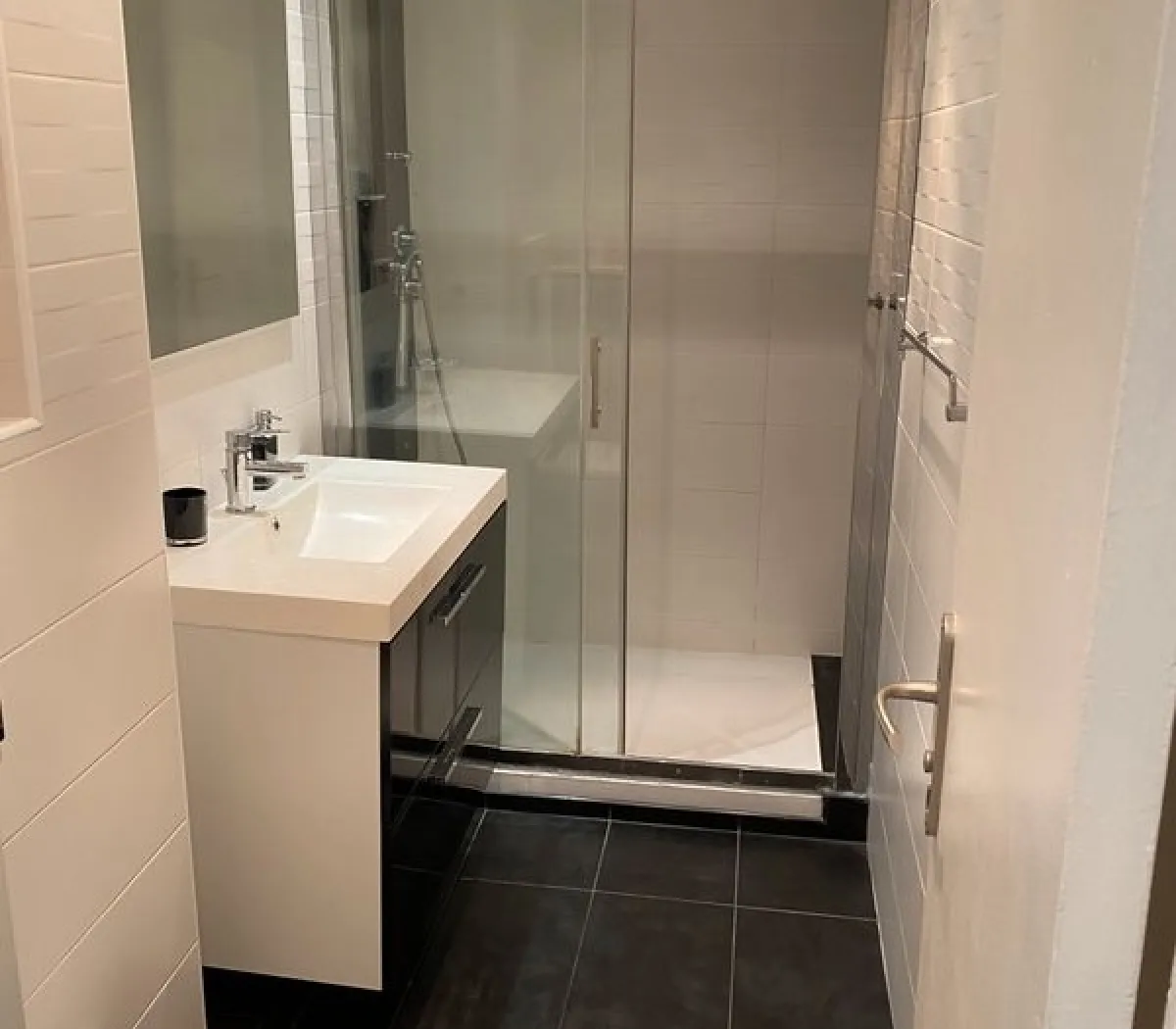 Location Nice Appartement 6a12e176ece6