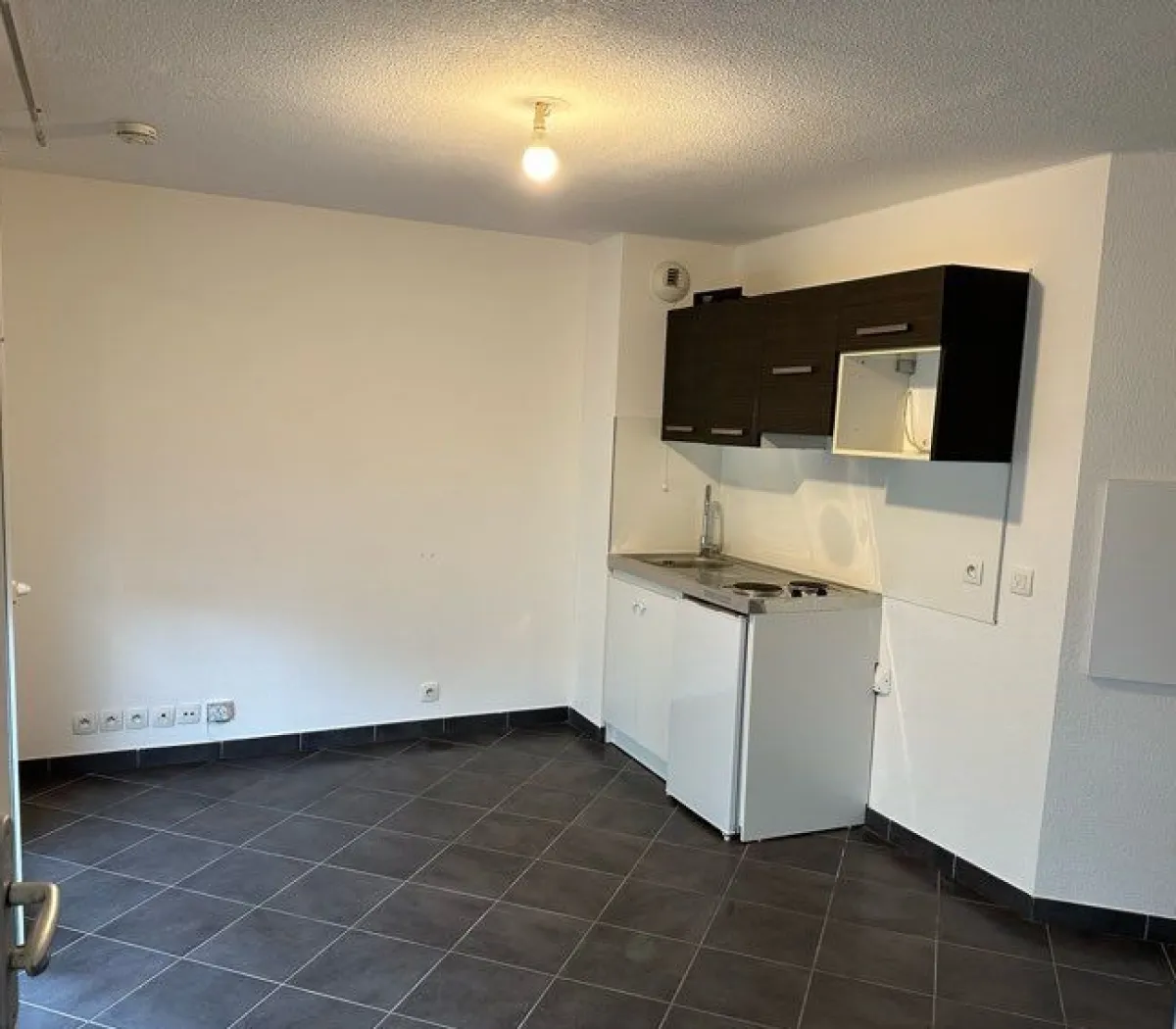 Location Nice Appartement 6a1415cd085a