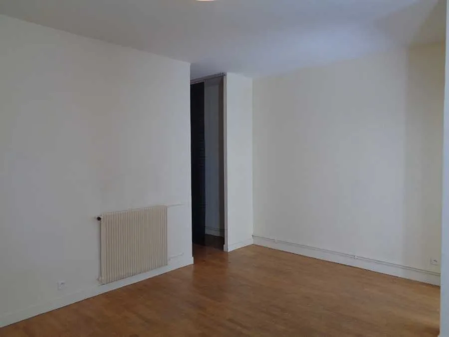 Location Paris Appartement 6a141667a45b