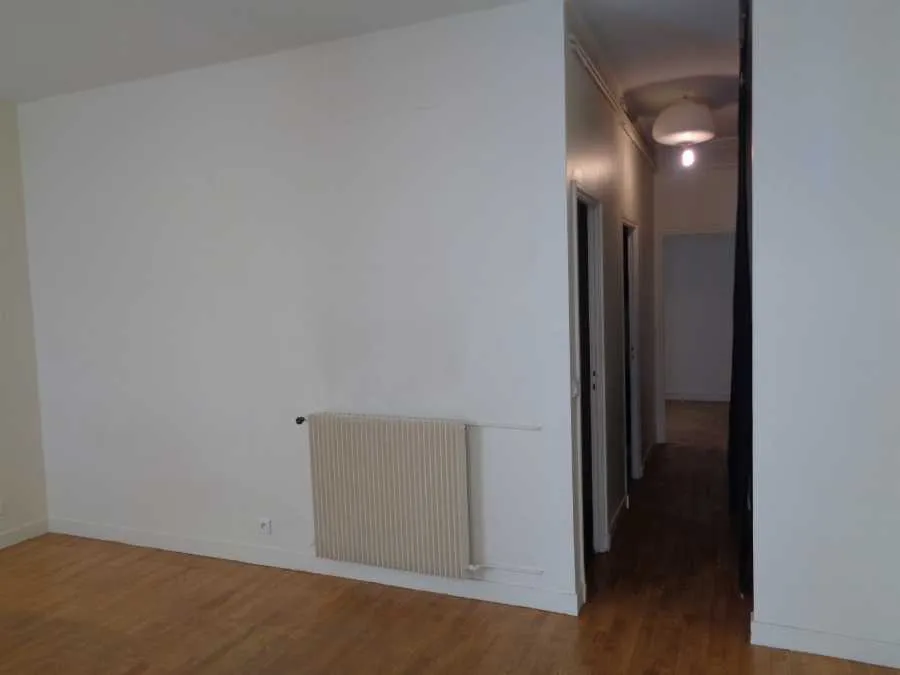Location Paris Appartement 6a141667a45b