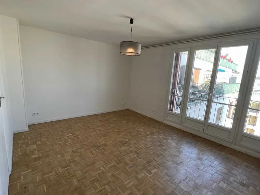 Location Paris Appartement 6a14dd564a4d