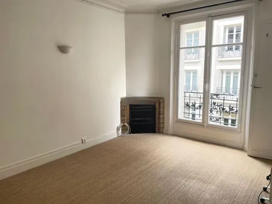 Location Paris Appartement 6a160a5f3527
