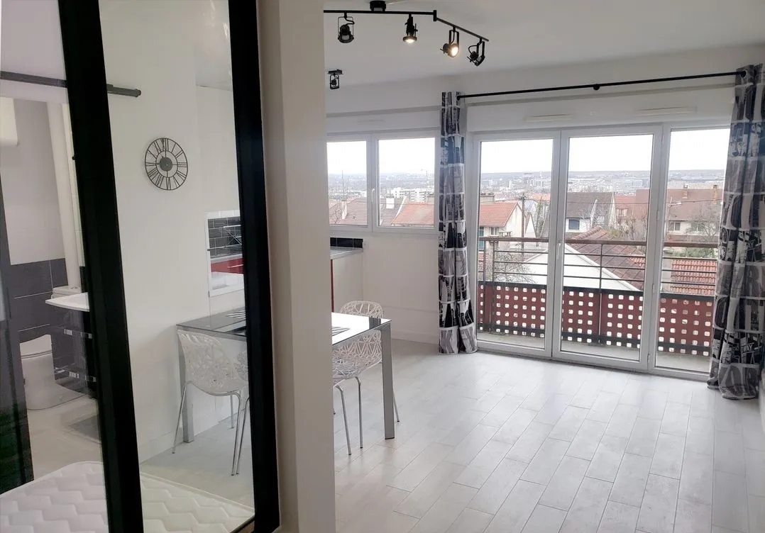Location Rueil-Malmaison Appartement 6a1bfe12a86f