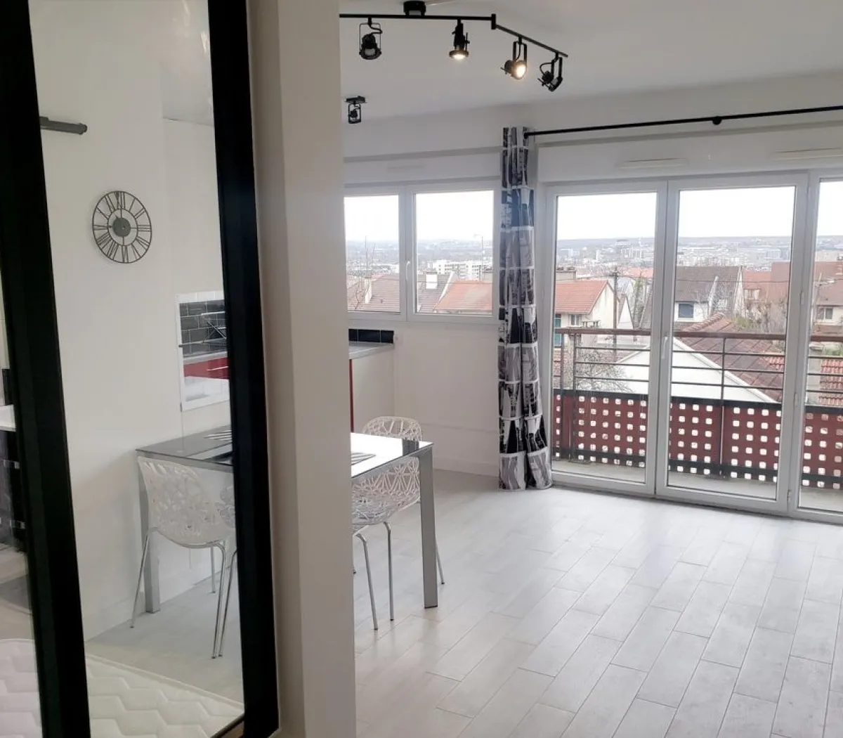 Location Rueil-Malmaison Appartement 6a1bfe12a86f