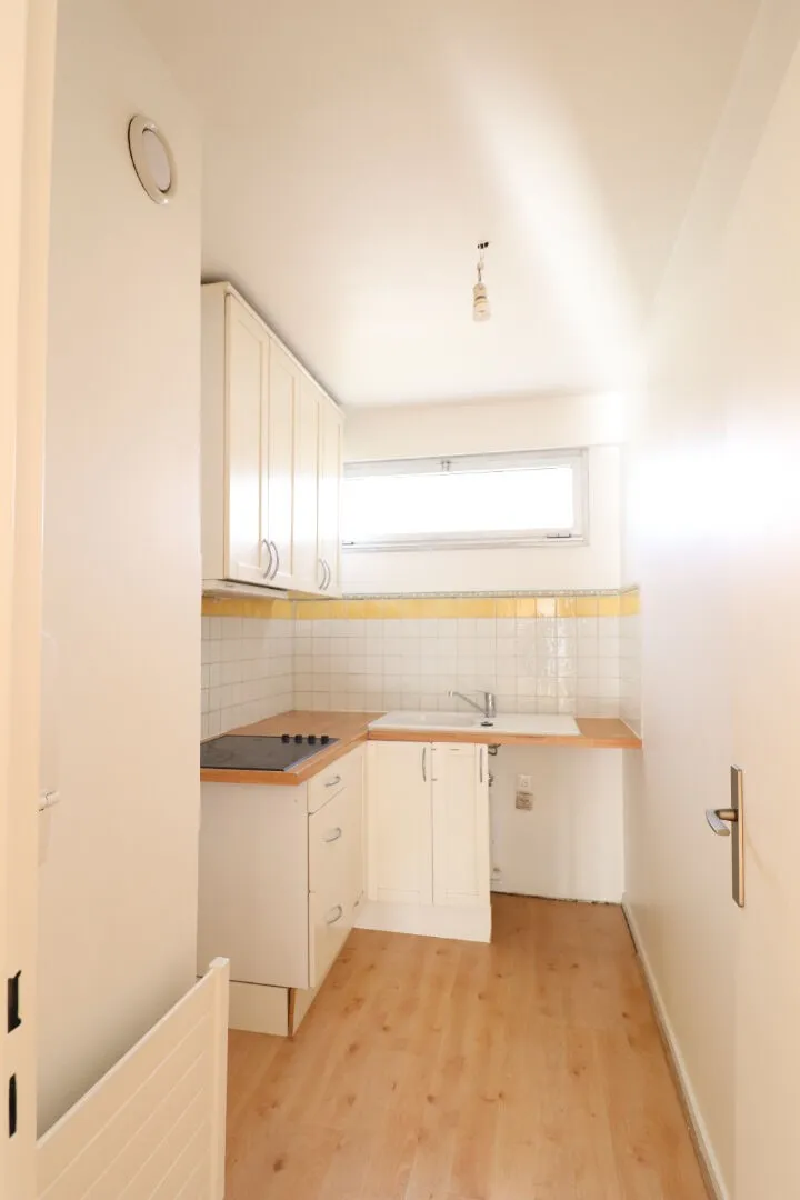 Location Courbevoie Appartement 6a1c004f807c