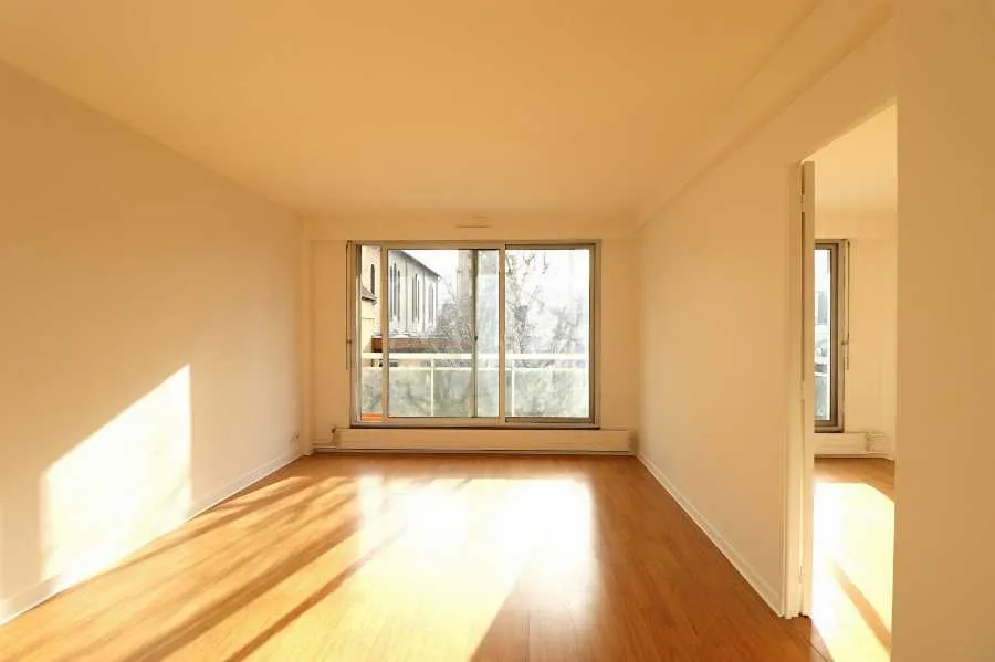 Location Courbevoie Appartement 6a1c004f807c