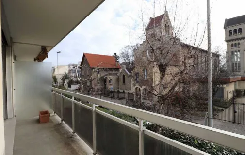 Location Courbevoie Appartement 6a1c004f807c