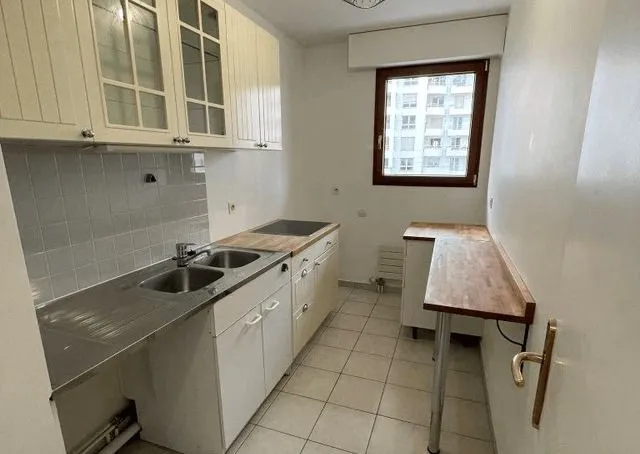 Location Levallois-Perret Appartement 6a1d73eee687