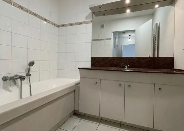 Location Levallois-Perret Appartement 6a1d73eee687