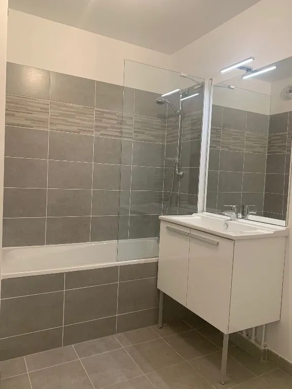 Location Asnières-sur-Seine Appartement 6a1d7ead72a7