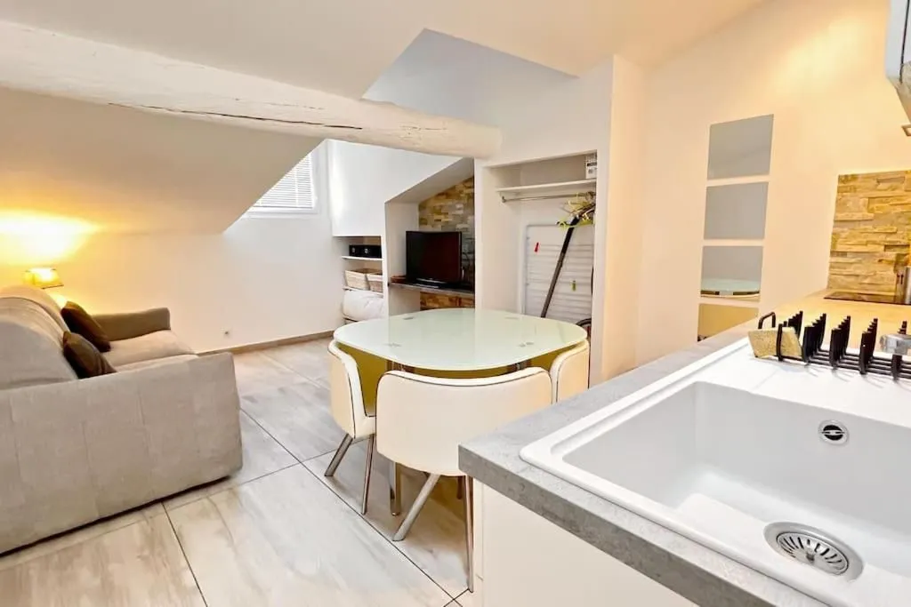 Location Nice Appartement 6a1d85fc4bbd