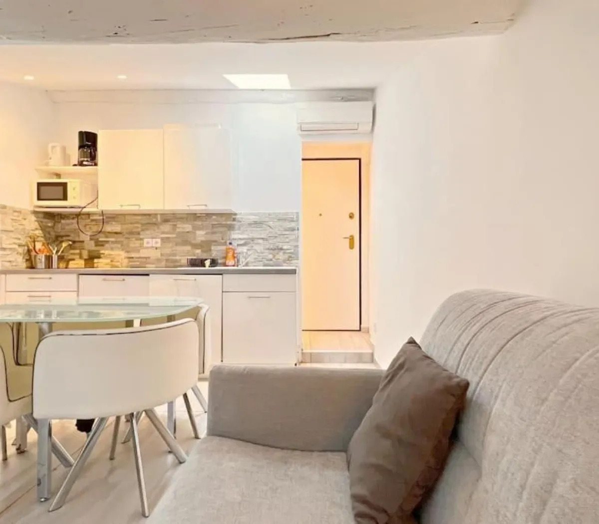 Location Nice Appartement 6a1d85fc4bbd