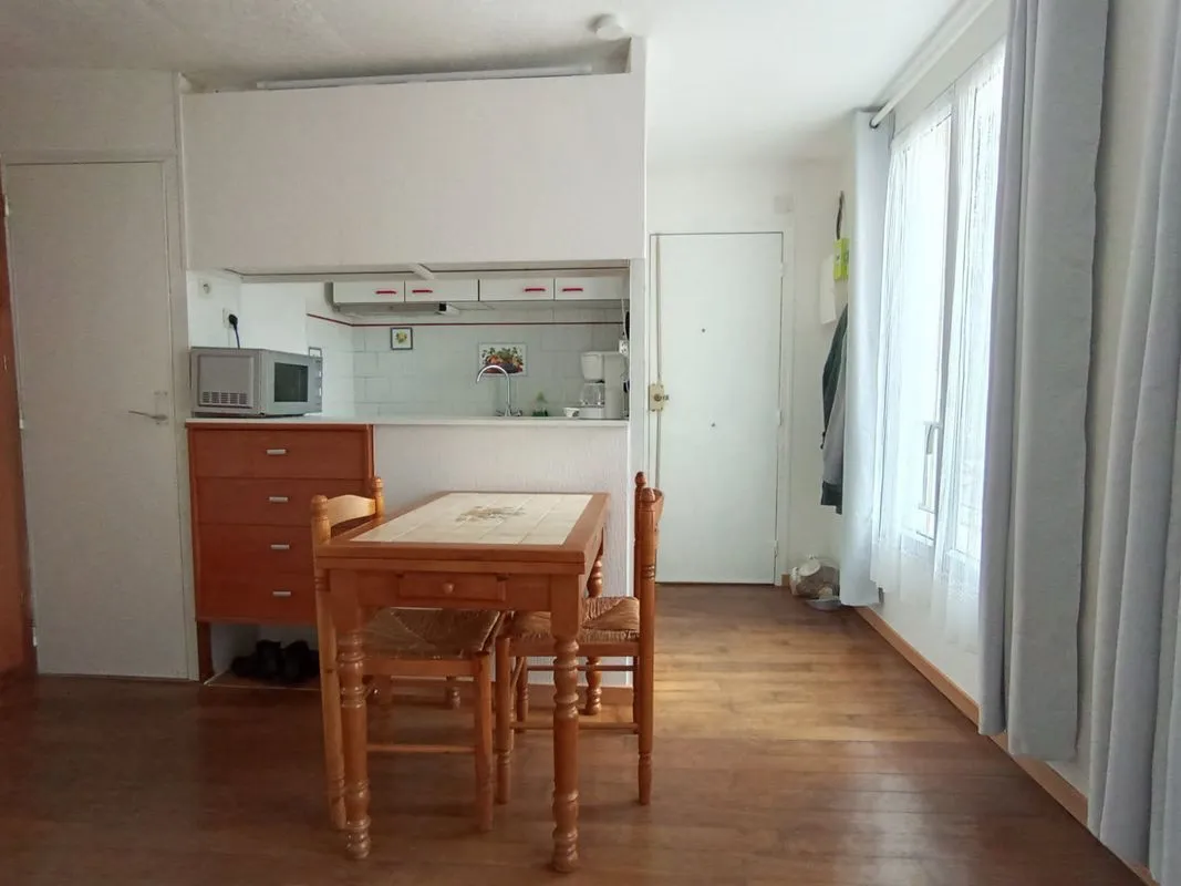 Location Paris Appartement 6a1d896f1f7a
