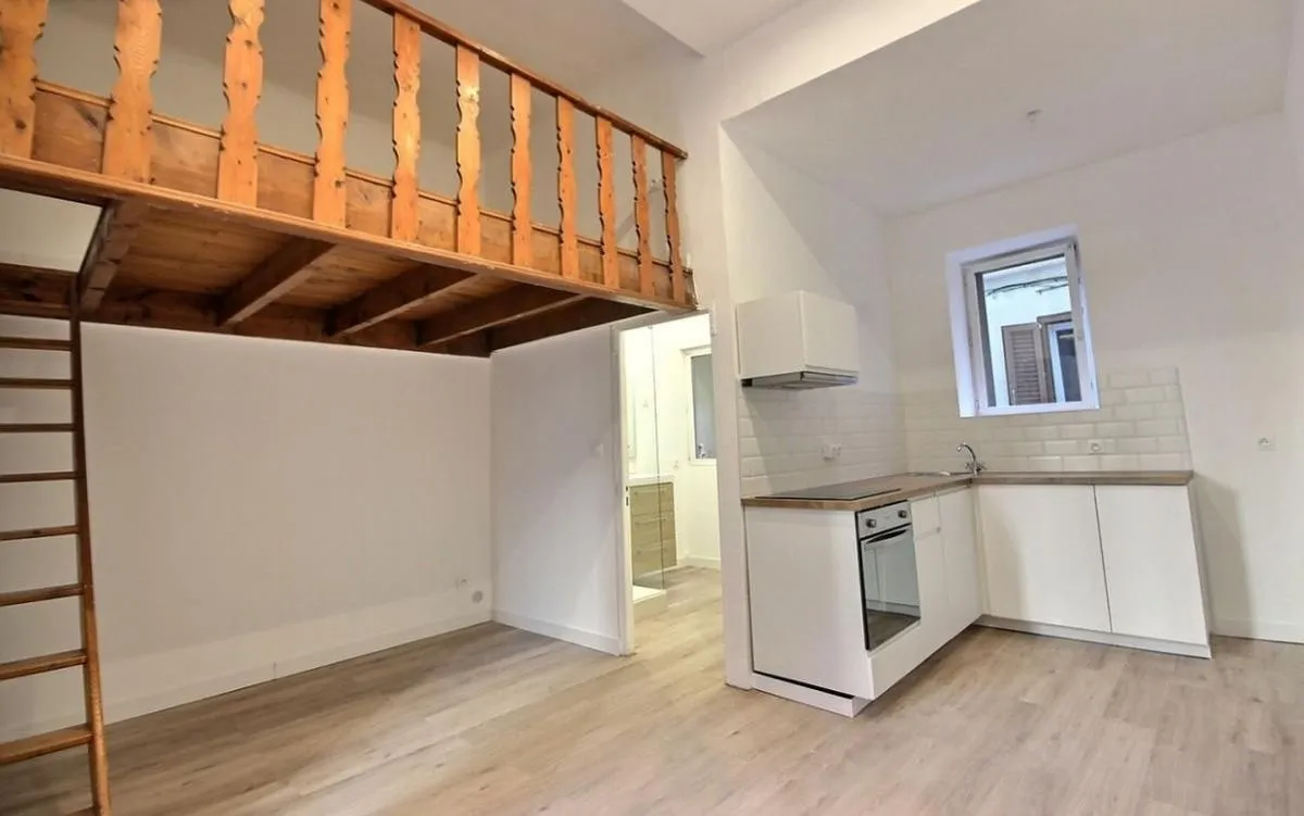Location Marseille Appartement 6a1ee1dd0dd3