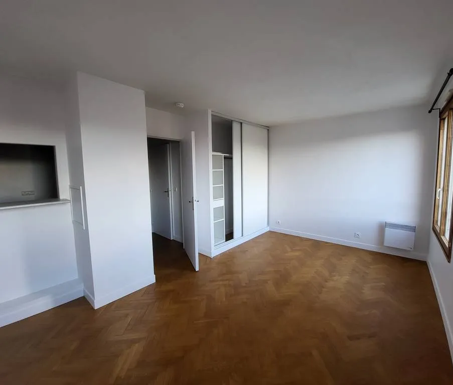 Location Rueil-Malmaison Appartement 6a203652e168