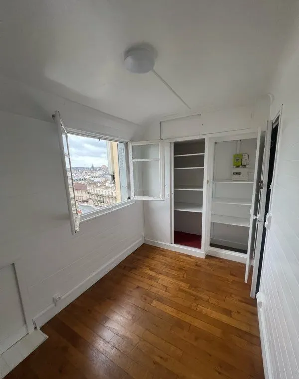 Location Versailles Appartement 6a2043464130