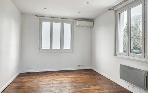 Location Rueil-Malmaison Appartement 6a217d89b54d