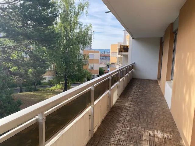 Location Clermont-Ferrand Appartement 6a21a04575c4