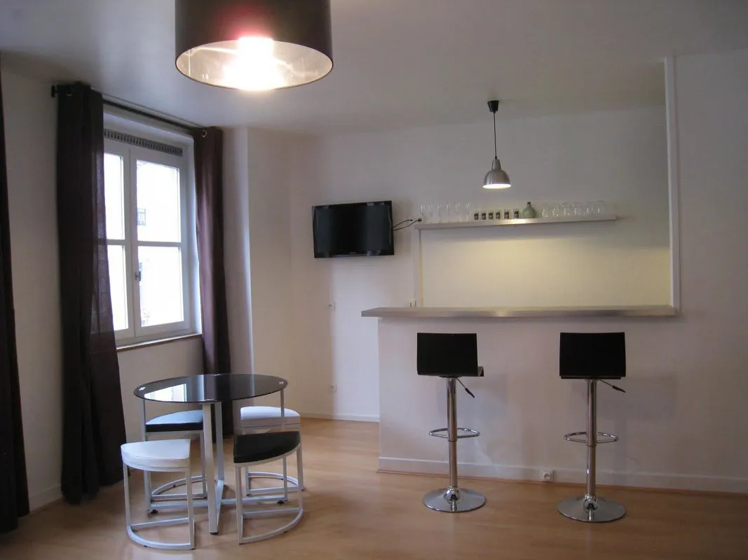 Location Paris Appartement 6a2286c5423d