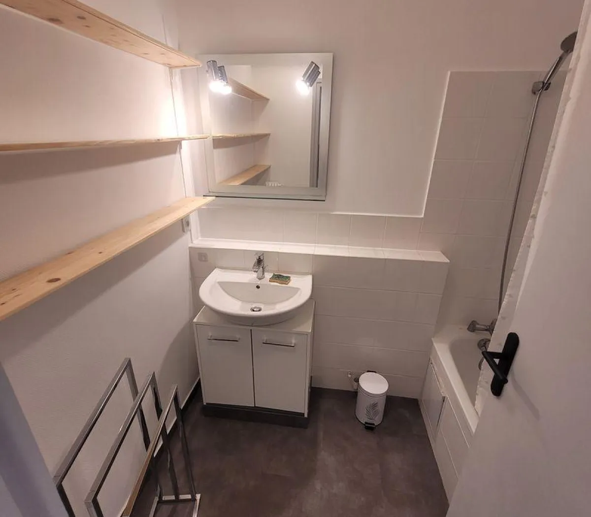 Location Villeurbanne Appartement 6a228f5a13d3