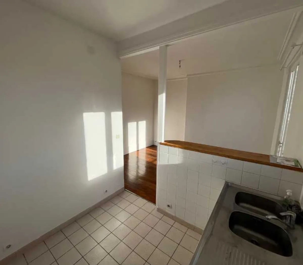 Location Levallois-Perret Appartement 6a22c42f8347