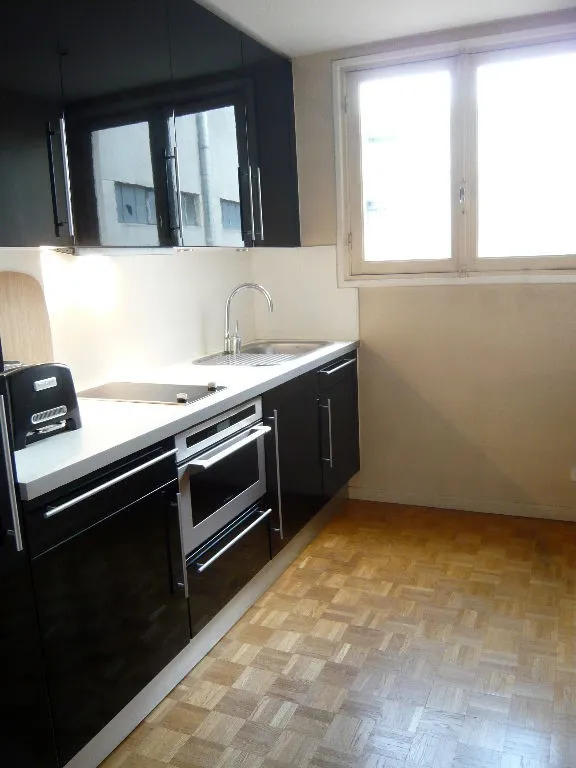Location Paris Appartement 6a25b887685c