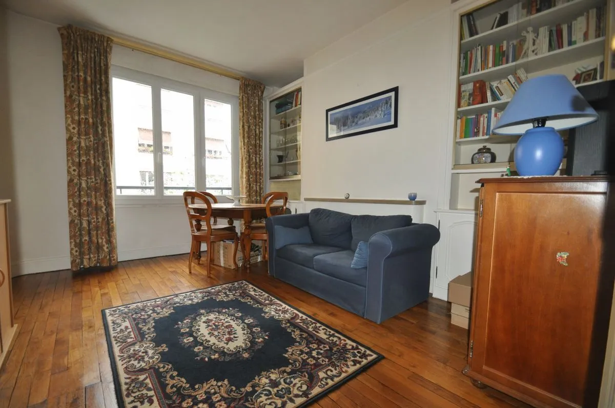 Location Neuilly-sur-Seine Appartement 6a25c034401a
