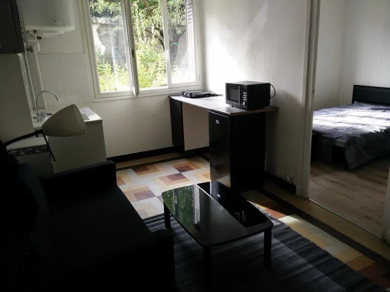 Location Vénissieux Appartement 6a25e1934707