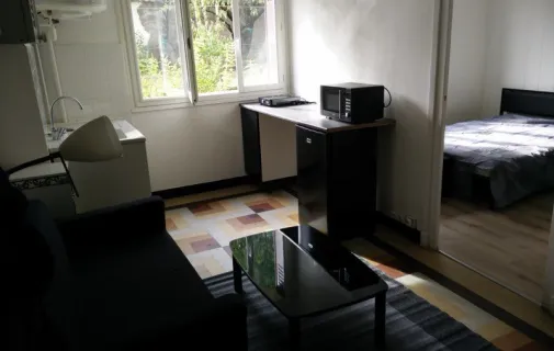 Location Vénissieux Appartement 6a25e1934707