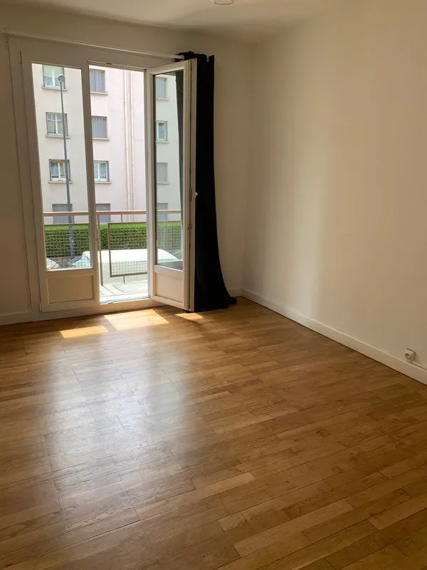 Location Grenoble Appartement 6a270b3901cf