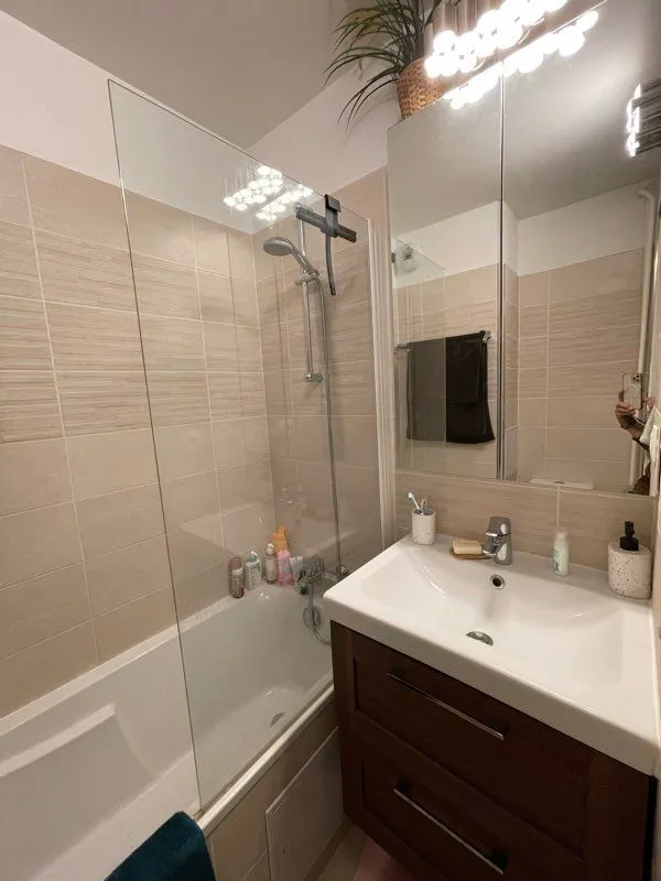Location Paris Appartement 6a270f4b2dc5