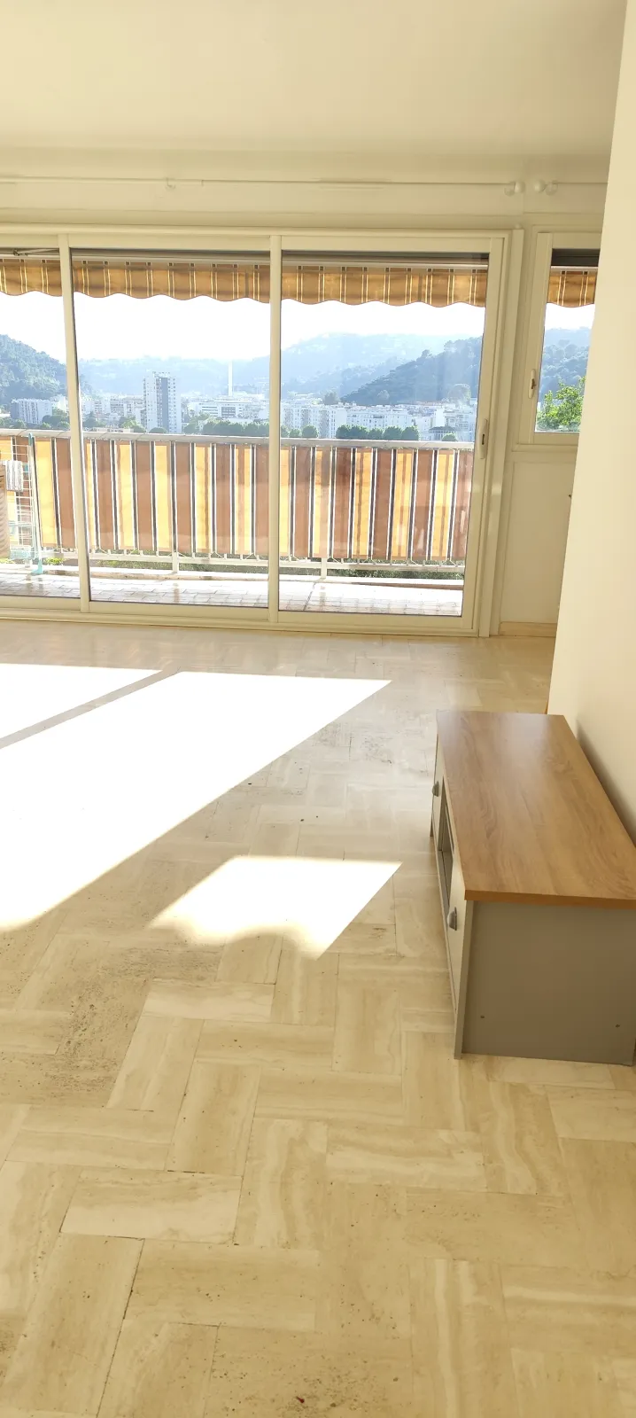 Location La Trinité Appartement 6a27c2e391e3