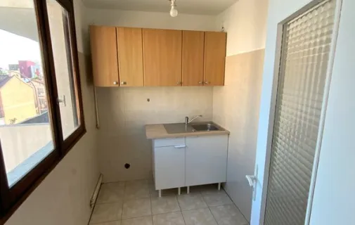 Location Ivry-sur-Seine Appartement 6a288eeb0450